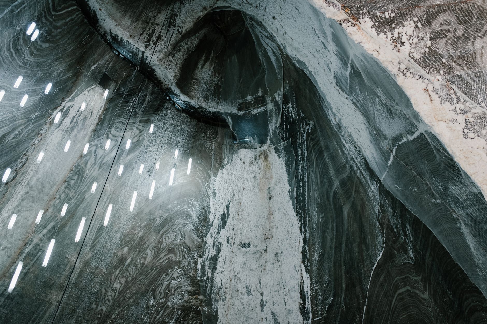 Pompage inondation cave équipe à Clamart